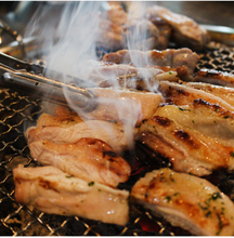 將圖片載入圖庫檢視器 초벌구이 춘천 숯불닭갈비 (소금구이, 양념구이, 간장구이) 1.0KG (3 인분) Semi Roasted Spicy Stir-fried Chicken (Dak-galbi)
