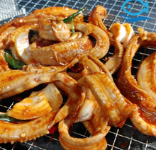 將圖片載入圖庫檢視器 손질된 부산꼼장어 볶음 (950g)
