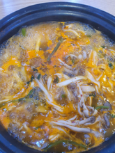 將圖片載入圖庫檢視器 [공항칼국수 43년전통] 원조버섯칼국수 김치 볶음밥 재료 포함 (2~3인분 밀키트)
