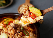將圖片載入圖庫檢視器 (더반찬) 우삼겹순두부찌개 Beef soft tofu soup 600g
