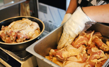 將圖片載入圖庫檢視器 초벌구이 춘천 숯불닭갈비 (소금구이, 양념구이, 간장구이) 1.0KG (3 인분) Semi Roasted Spicy Stir-fried Chicken (Dak-galbi)
